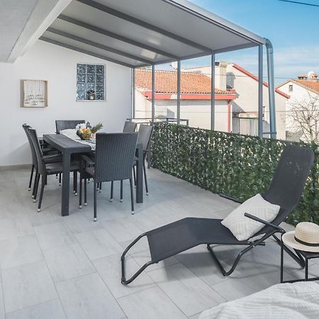 Apartment Sea Pearl Porec Ngoại thất bức ảnh