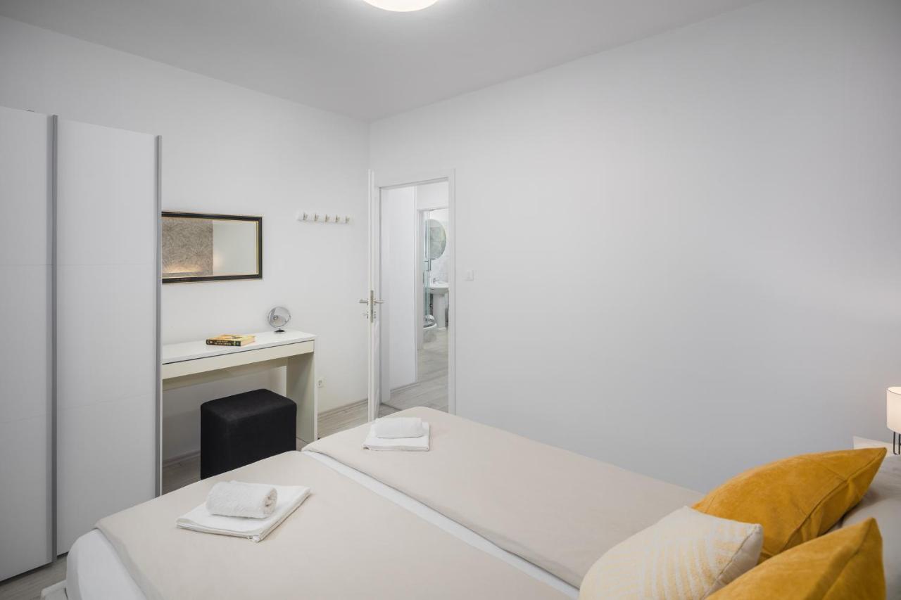 Apartment Sea Pearl Porec Ngoại thất bức ảnh