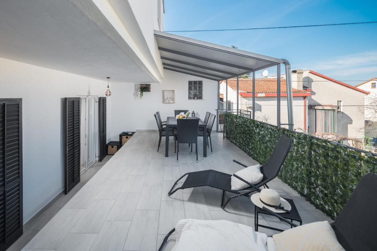 Apartment Sea Pearl Porec Ngoại thất bức ảnh